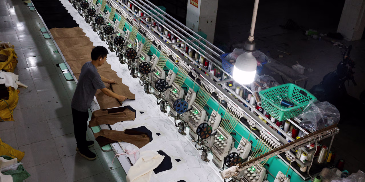 China’s Official Gauges Point to Continued Contraction in Economic Activity